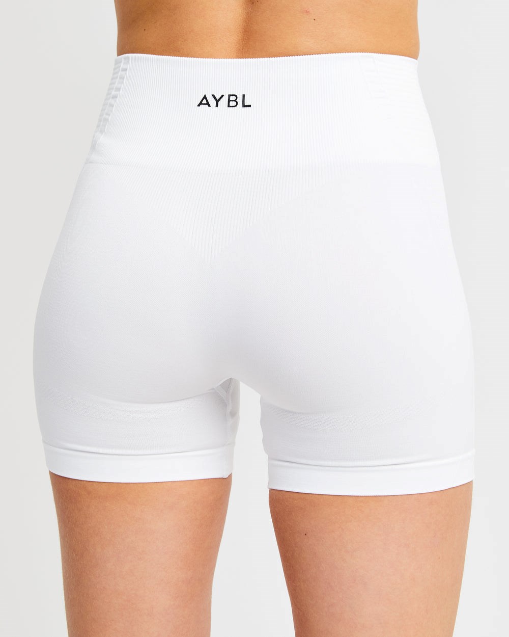 AYBL Balance V2 Seamless Shorts Biele | 42IAKMUZV