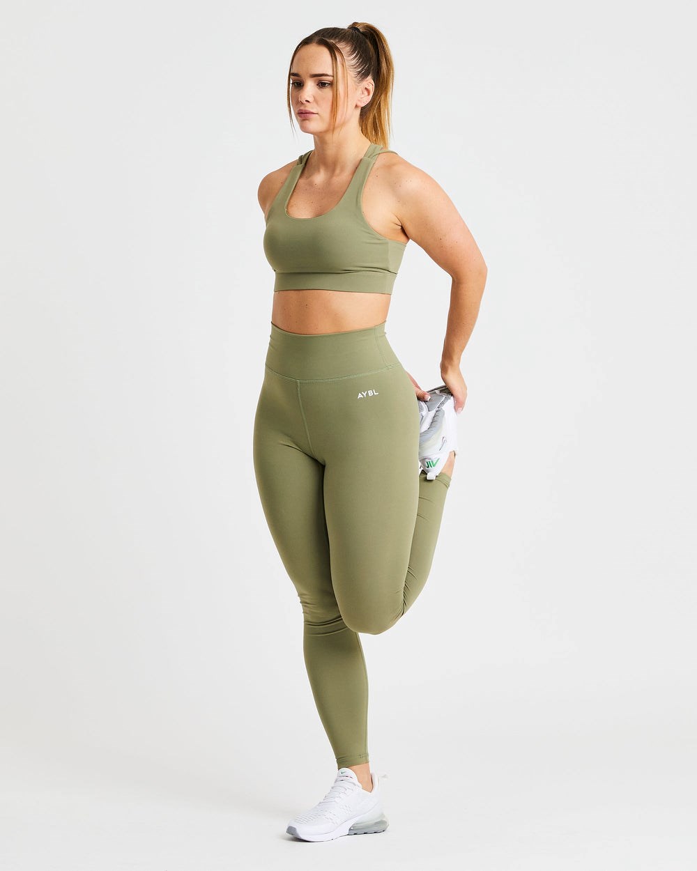 AYBL Core Leggings Olivovo Zelená | 69MDUICEF