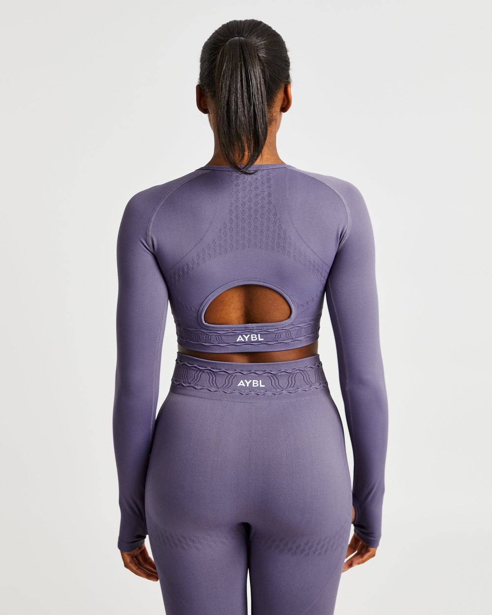 AYBL Elevate Seamless Long Sleeve Crop Top Nachový | 37UWENOAM