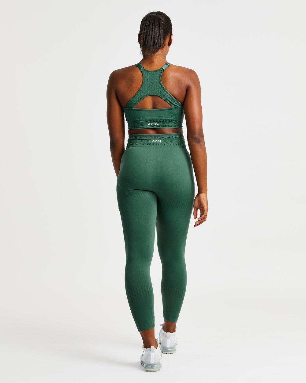 AYBL Elevate Seamless Sports Bra Zelene | 53VPAOJWE