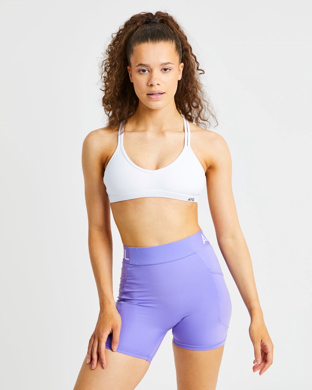 AYBL Essential Remienkové Sports Bra Biele | 86DQSNCMZ