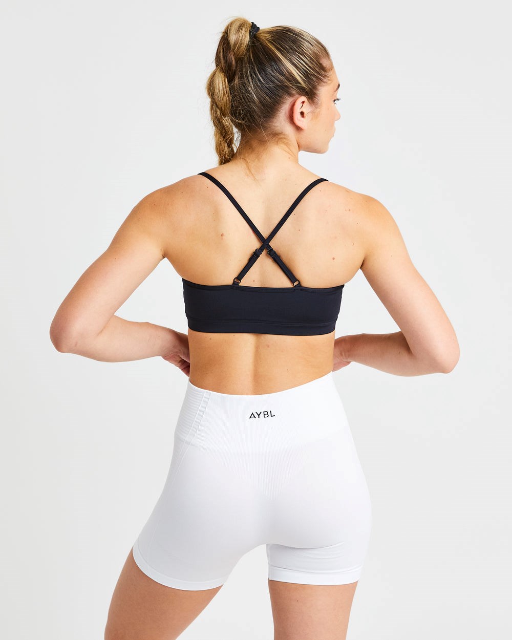 AYBL Essential V Neck Sports Bra Čierne | 35FEUDTJQ