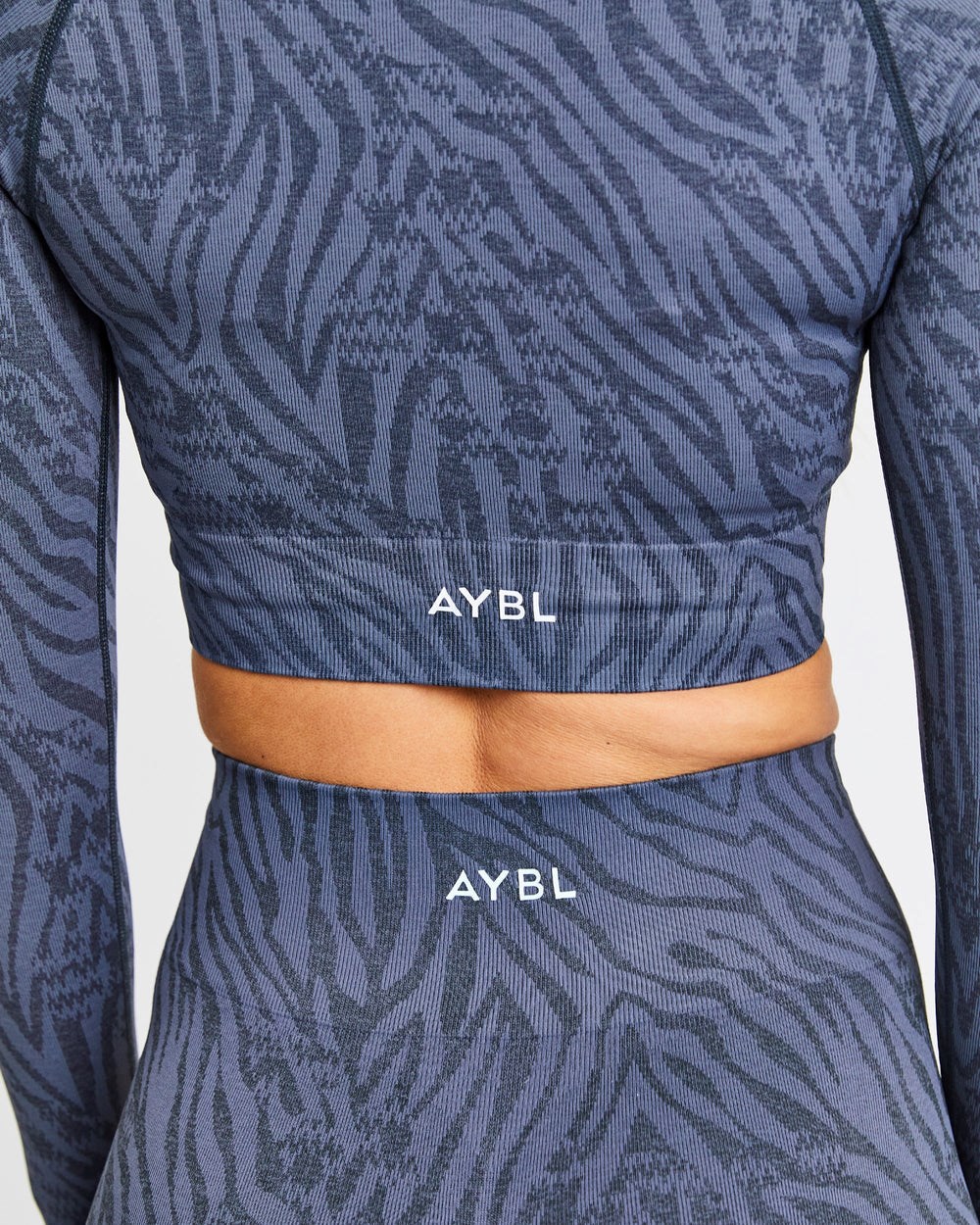 AYBL Evolve Animal Seamless Long Sleeve Crop Top Modre | 72XLOGDQA