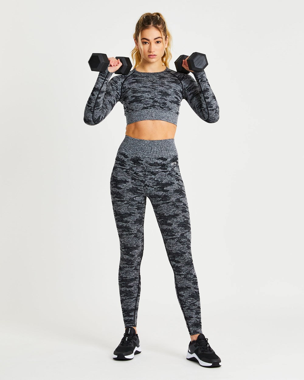 AYBL Evolve Camo Seamless Long Sleeve Crop Top Čierne | 10JPWEBIU