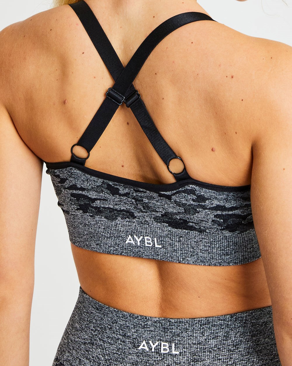 AYBL Evolve Camo Seamless Sports Bra Čierne | 10WDNOALU