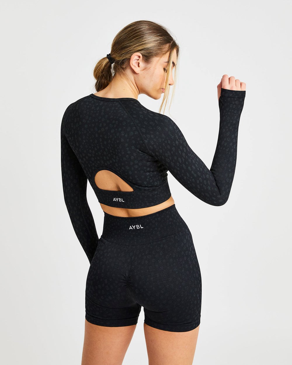 AYBL Evolve Speckle Seamless Long Sleeve Crop Top Čierne | 07DZAVRGE