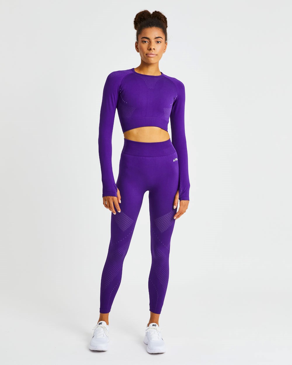 AYBL Ignite Seamless Long Sleeve Crop Top Nachový | 24UDNOSHV