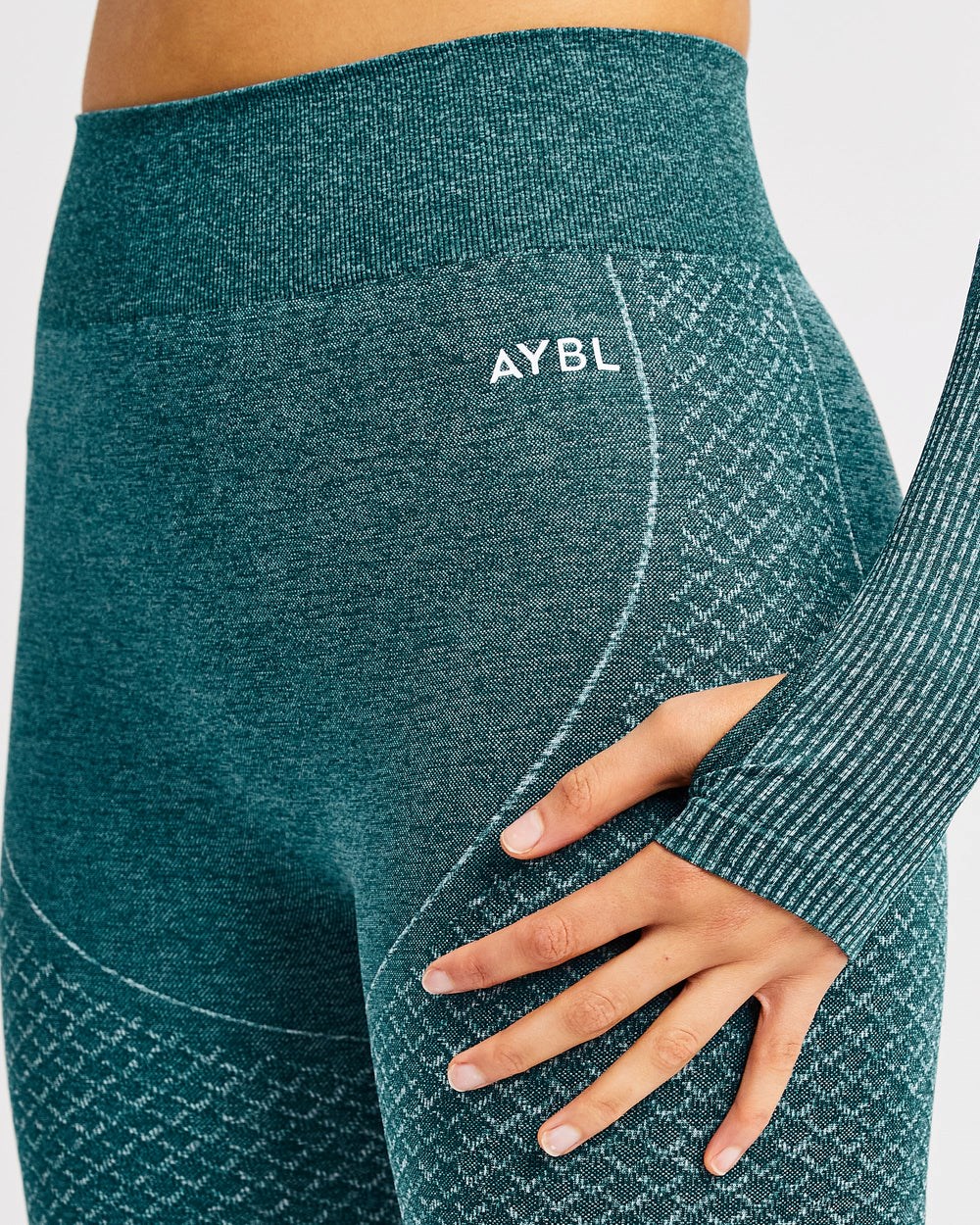 AYBL Impact Seamless Long Sleeve Crop Top Zelene | 47JETLMRN