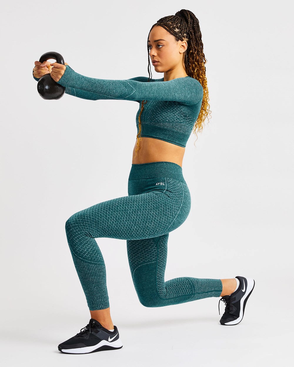 AYBL Impact Seamless Long Sleeve Crop Top Zelene | 47JETLMRN