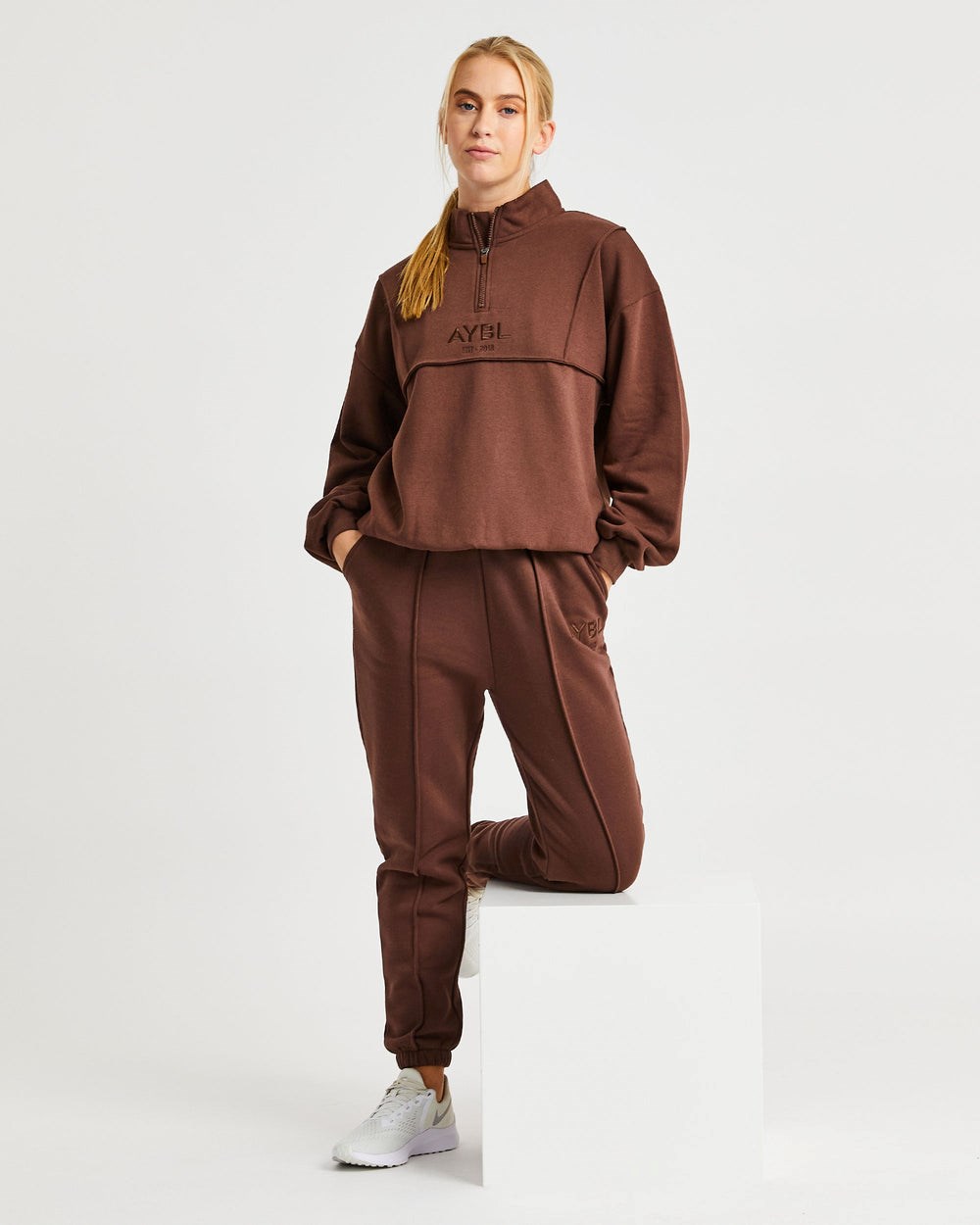 AYBL Luxe Joggers Hnede | 74WUQCZJP