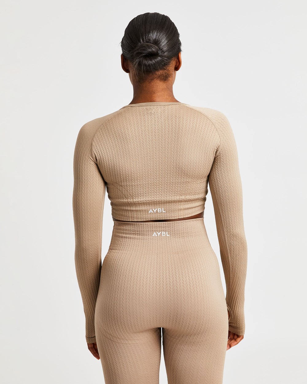 AYBL Luxe Seamless Long Sleeve Crop Top Mocha | 49QZVMFHN