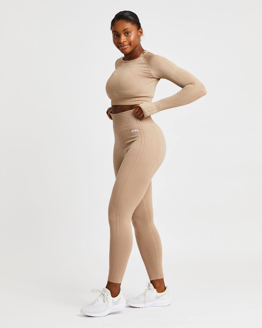 AYBL Luxe Seamless Long Sleeve Crop Top Mocha | 49QZVMFHN