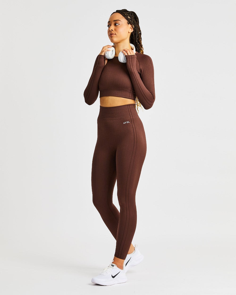 AYBL Luxe Seamless Long Sleeve Crop Top Hnede | 65JMLAITV