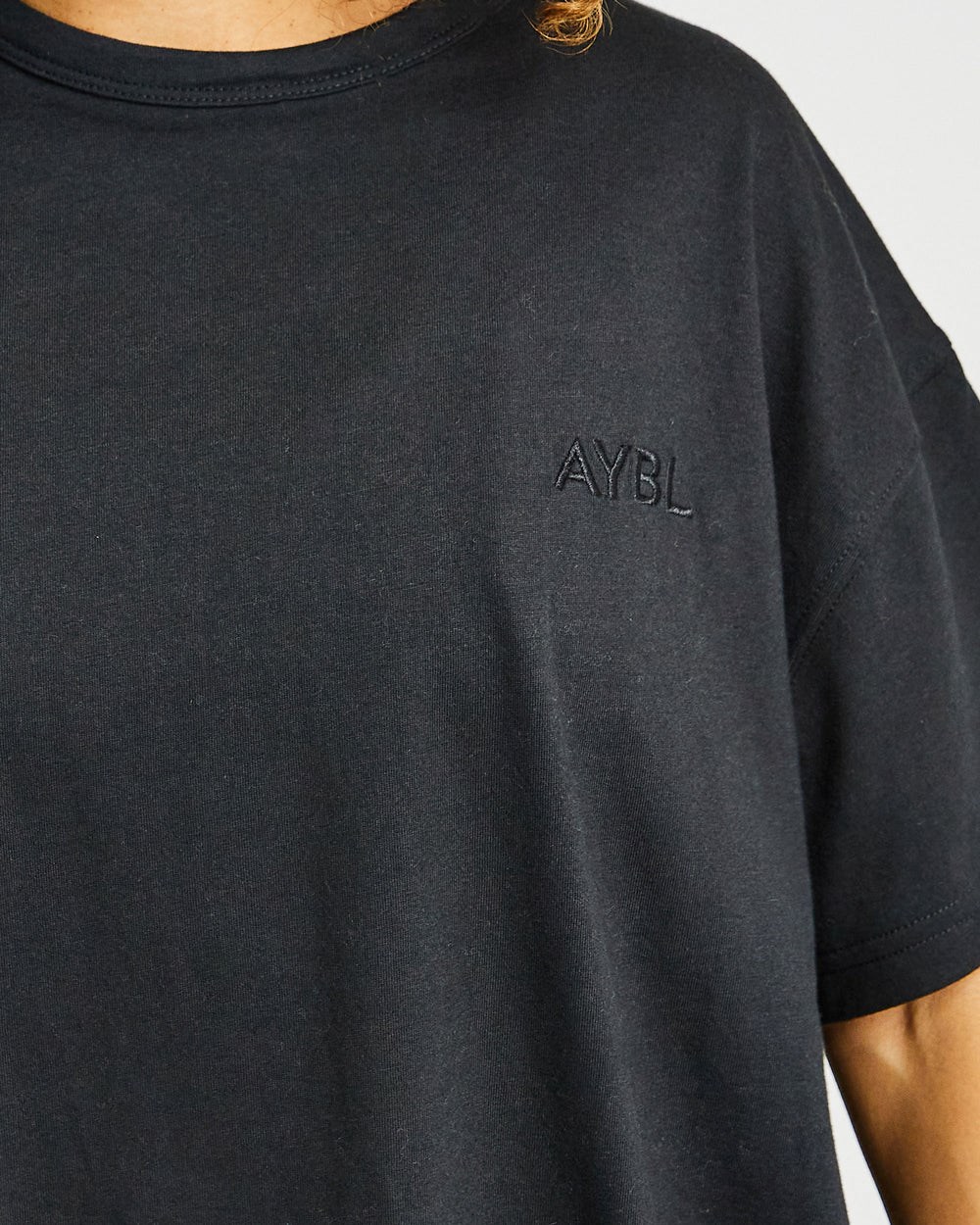 AYBL Luxe T Shirt Čierne | 81DSKFTBJ