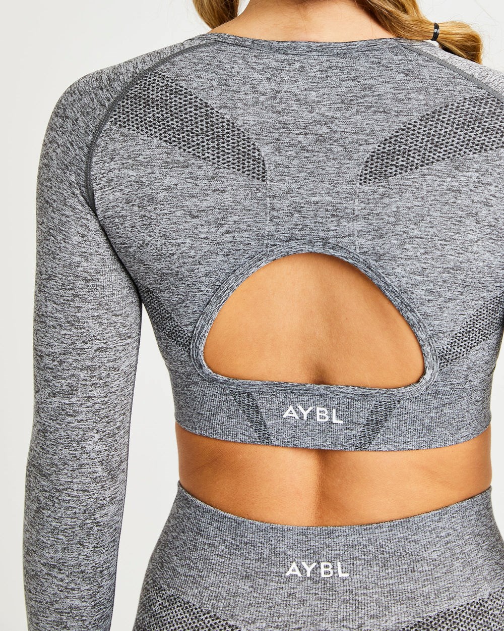 AYBL Motion Seamless Long Sleeve Crop Top Siva | 27VARFTGO