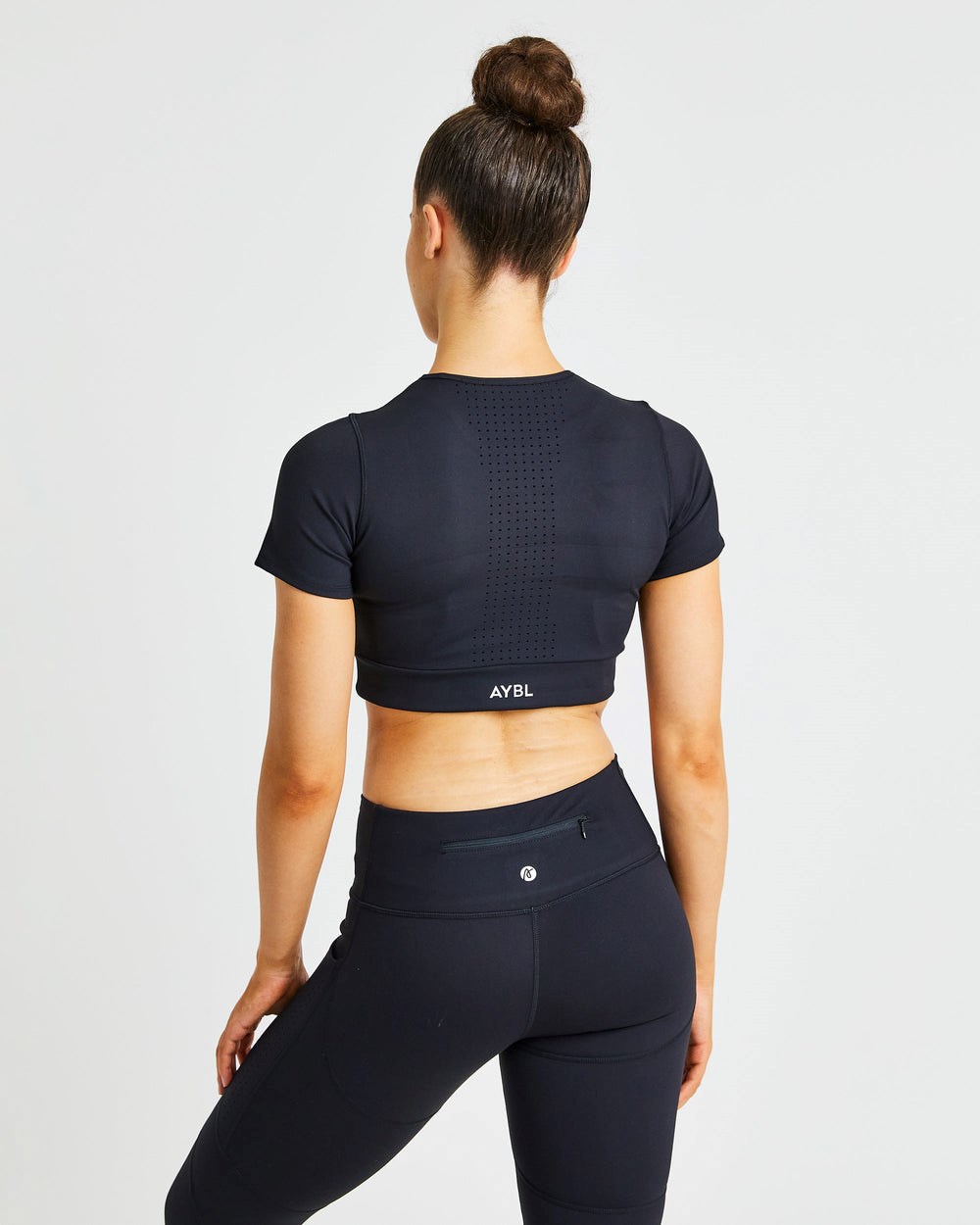 AYBL Pace Crop Top Čierne | 02KWTLYFJ