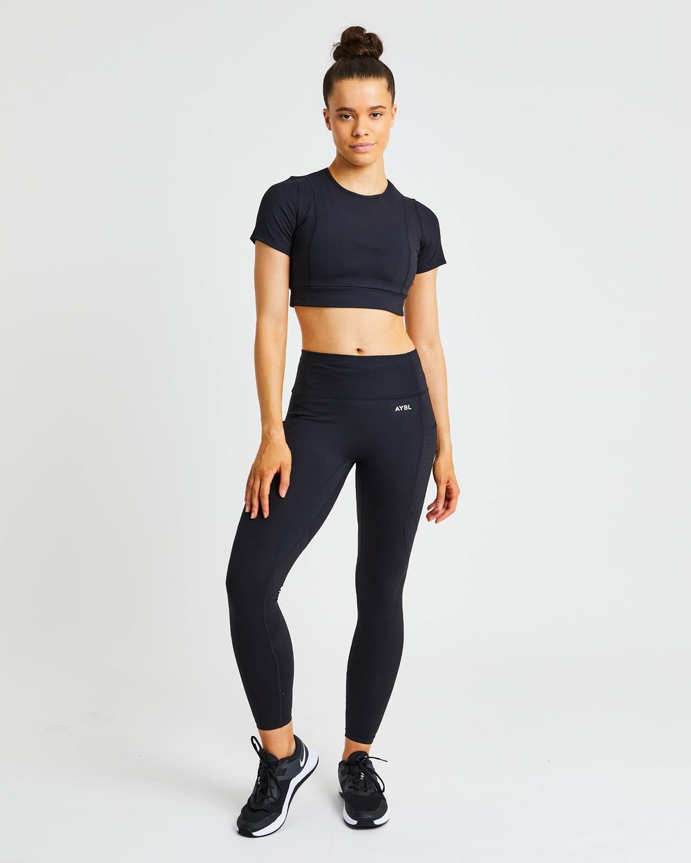 AYBL Pace Crop Top Čierne | 02KWTLYFJ