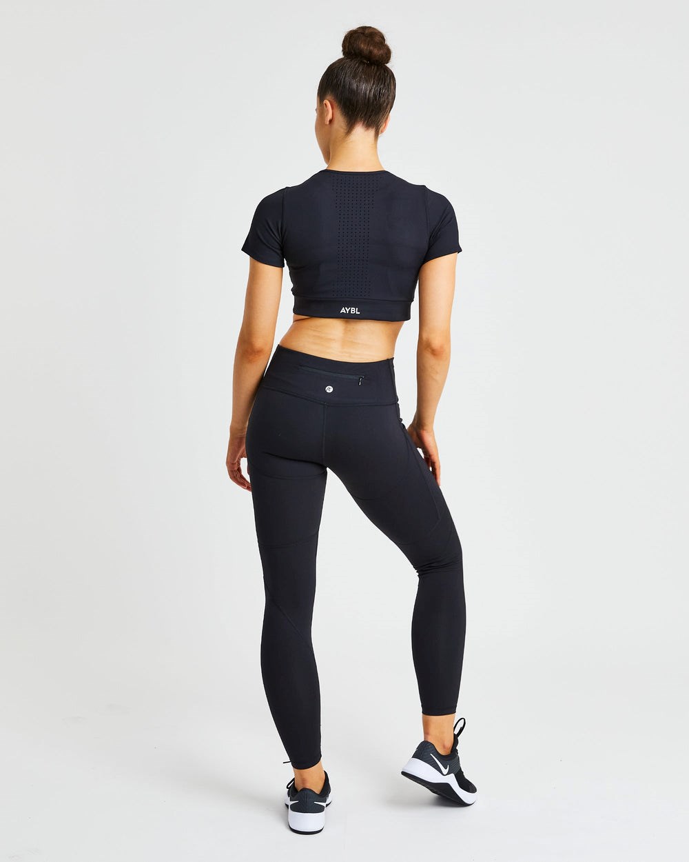 AYBL Pace Leggings Čierne | 84URNTLJC