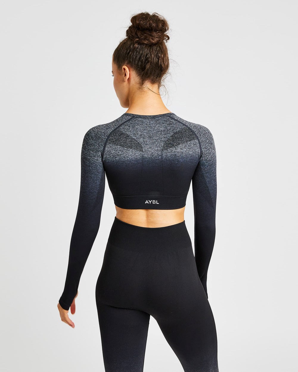 AYBL Pulse Ombré Seamless Long Sleeve Crop Top Black/Grey | 42QTCKIAW