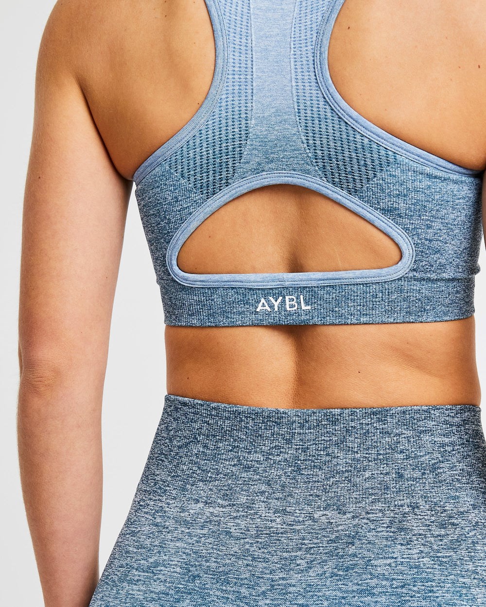 AYBL Pulse Ombré Seamless Sports Bra Teal | 72MUIHEYJ