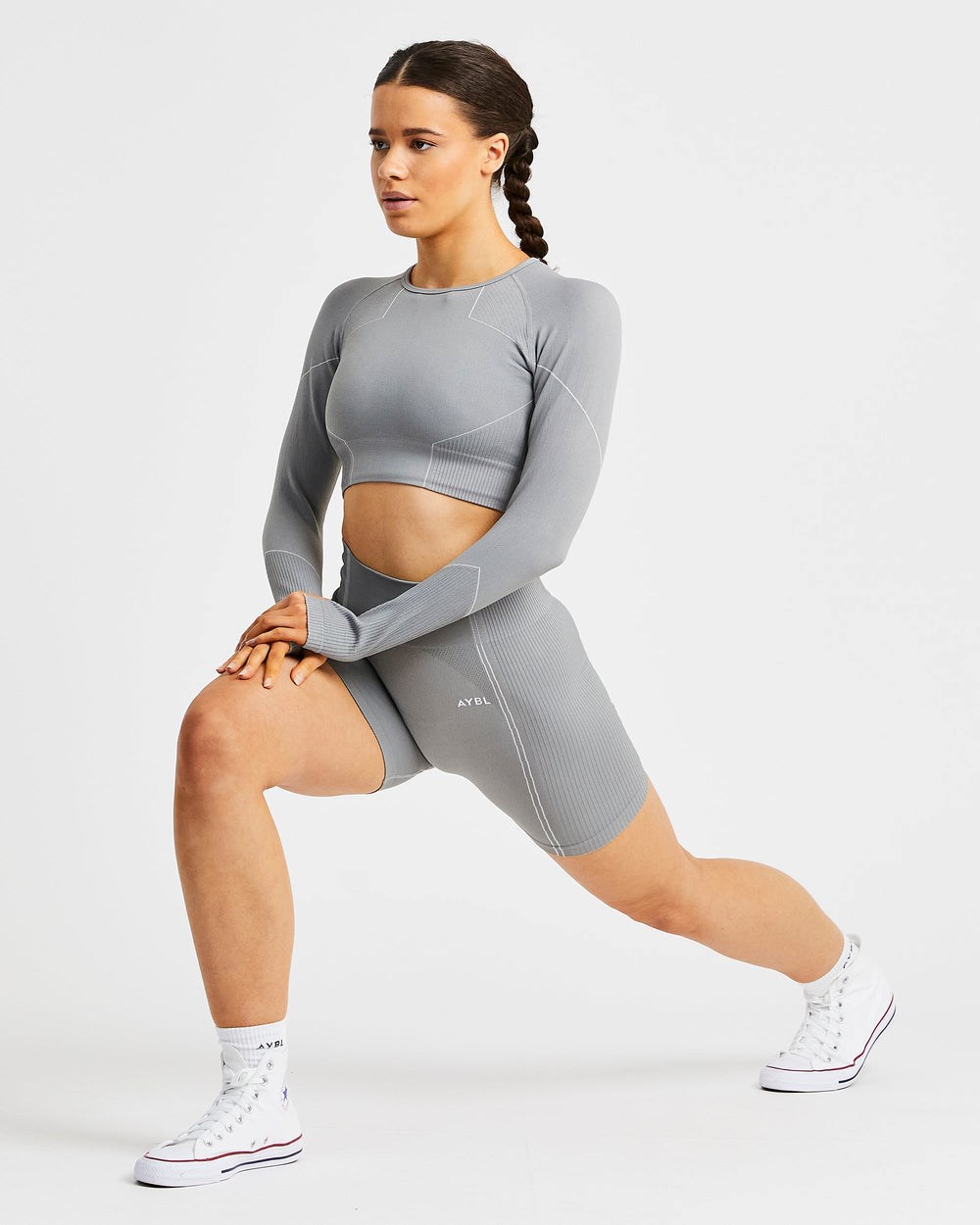 AYBL Reflex Seamless Long Sleeve Crop Top Siva | 60IXAENSU