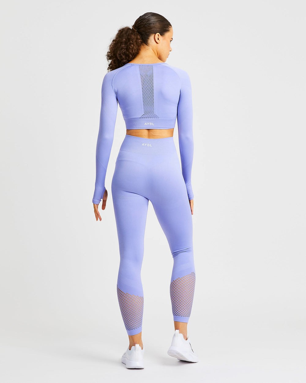 AYBL Reform Seamless Long Sleeve Crop Top Nachový | 25HMBEIVN