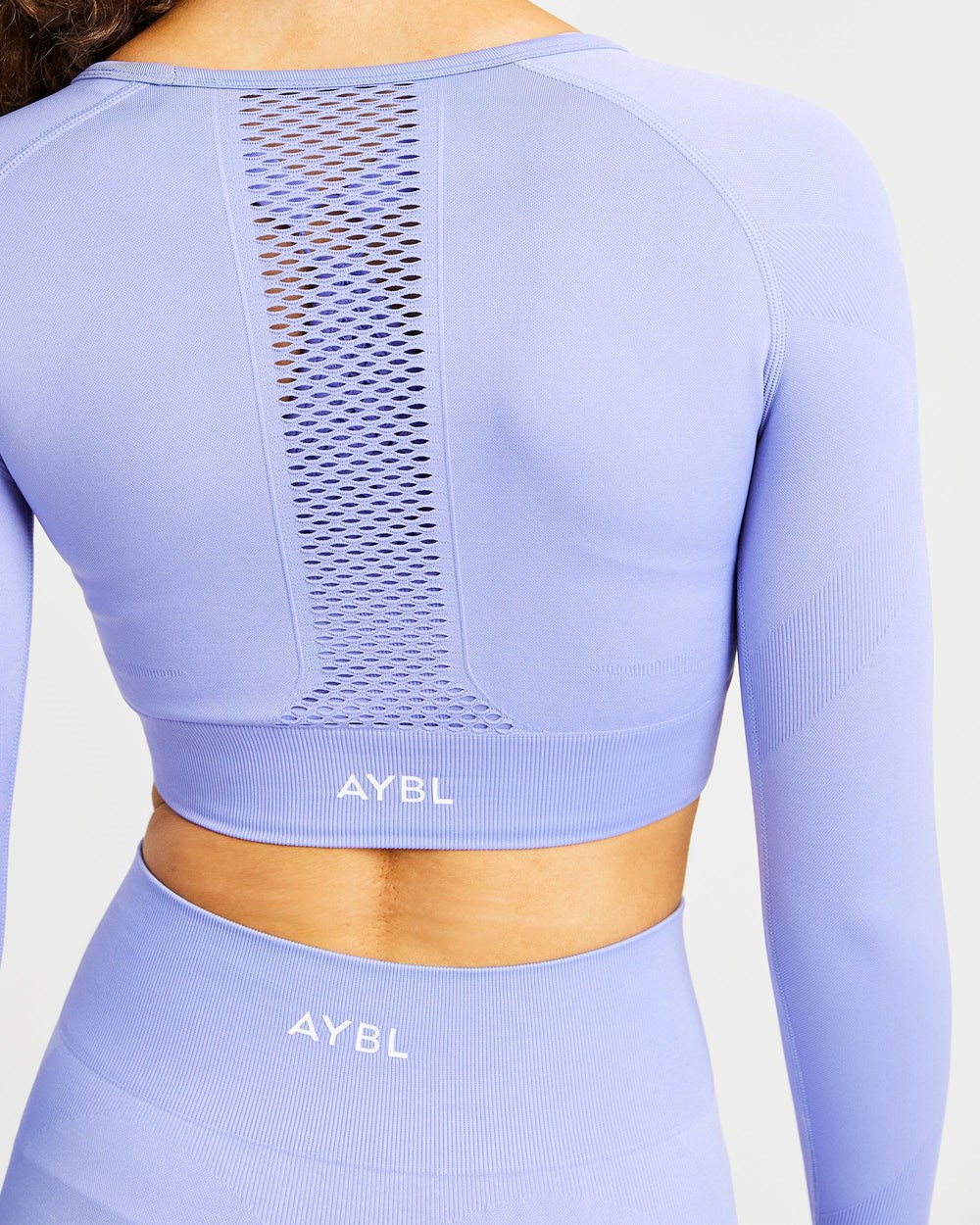 AYBL Reform Seamless Long Sleeve Crop Top Nachový | 25HMBEIVN