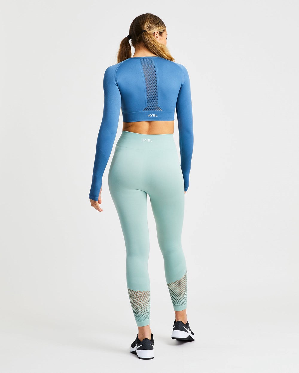 AYBL Reform Seamless Long Sleeve Crop Top Modre | 42DYLUGHV