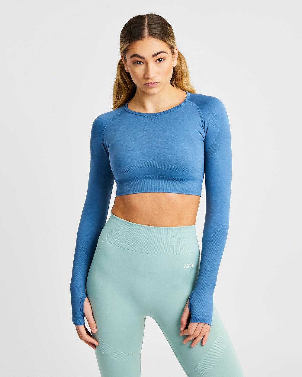 AYBL Reform Seamless Long Sleeve Crop Top Modre | 42DYLUGHV