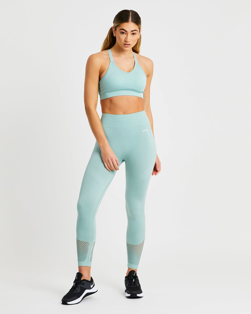 AYBL Reform Seamless Sports Bra Zelene | 29TUEXNSQ