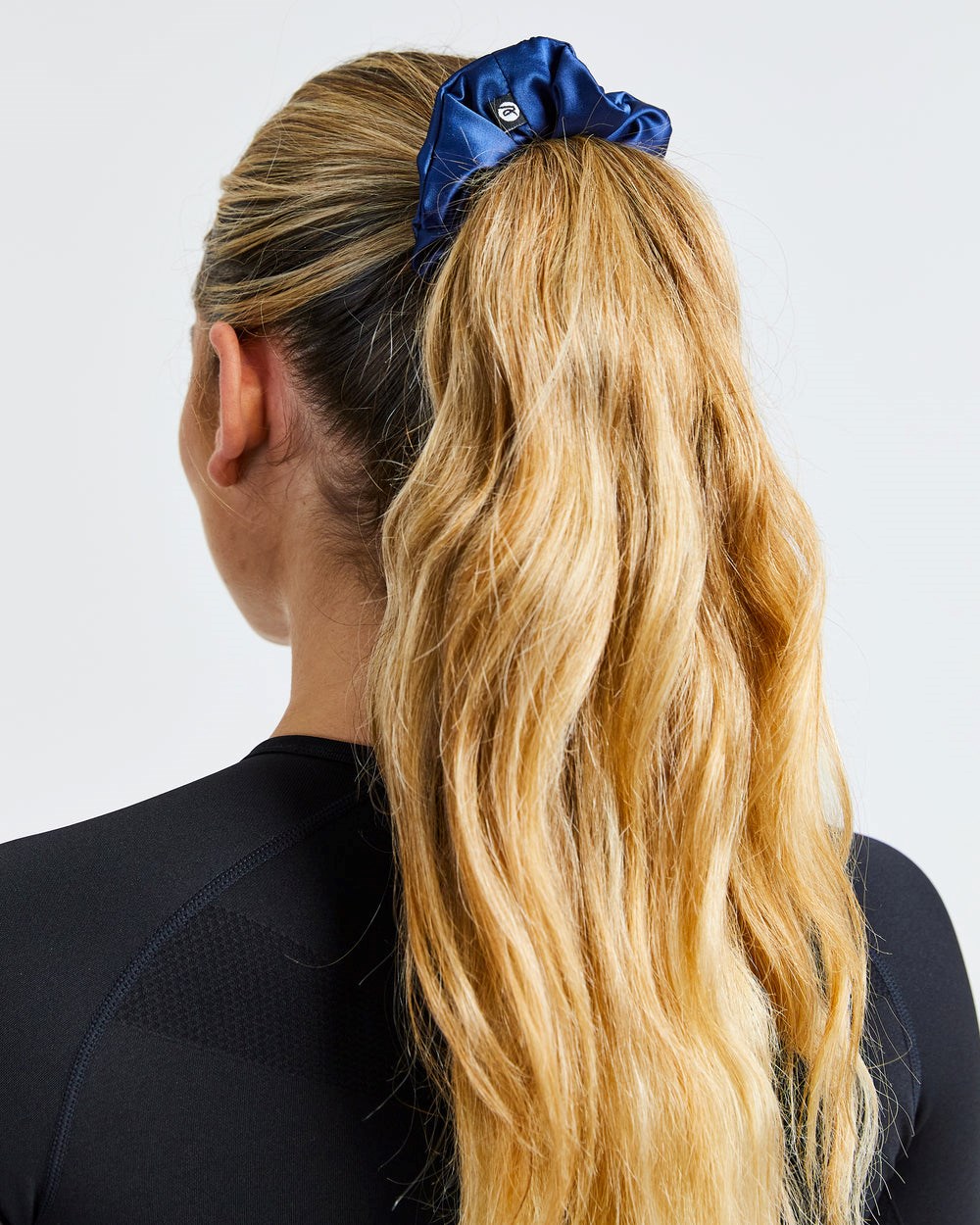 AYBL Scrunchie 4 Pack White/Black/Charcoal/Navy | 02WECPNKT