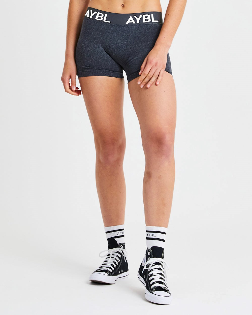 AYBL Staple Seamless Low Rise Shorts Čierne | 25NISLRBW