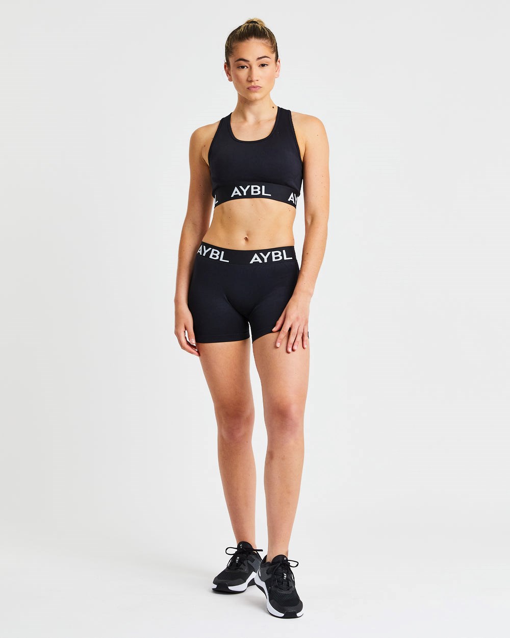 AYBL Staple Seamless Low Rise Shorts Čierne | 96ROMGTUB