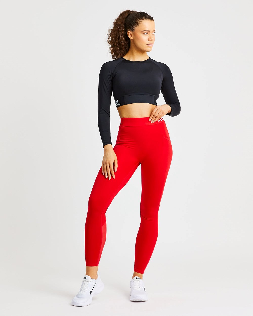 AYBL Tréningová Long Sleeve Crop Top Čierne | 40KEXJSOY